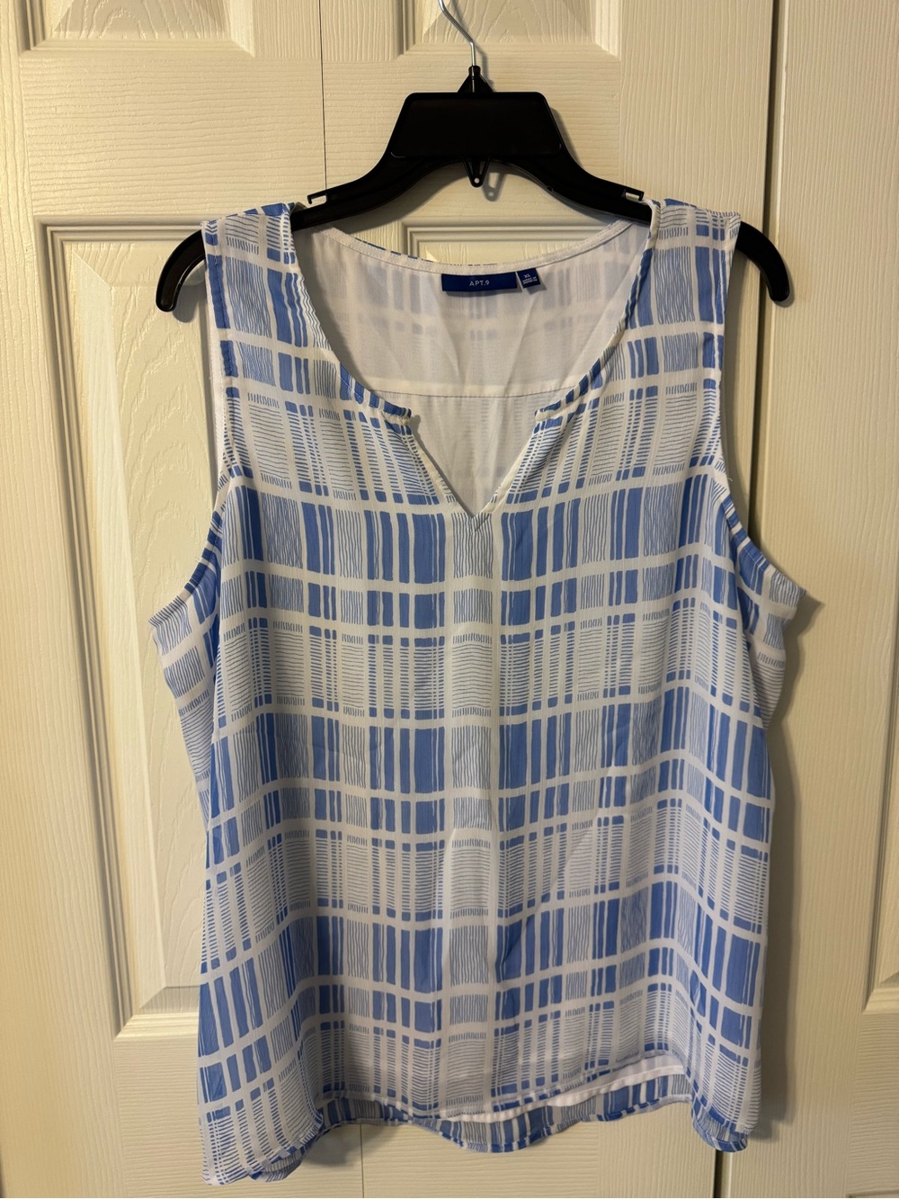 Apt. 9 Light Blue and White Plaid Sleeveless Top